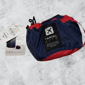 NWT Neiman Marcus Collapsible Nylon Red and Blue Men's Stuff Sack